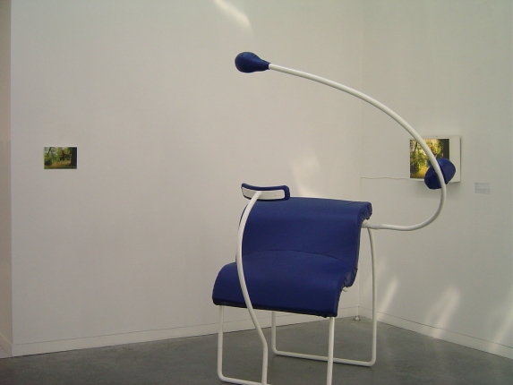 Vue de l'exposition *Sportissimo*, Centre d'art de Lacoux, 2002 (commissaire : Ph. Machado). Photo : Centre d'art de Lacoux. f_508e5db330f98.jpg